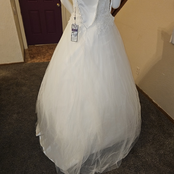 DRESS DeKlaire wedding dress long train sleeve 455W L - Picture 5 of 9